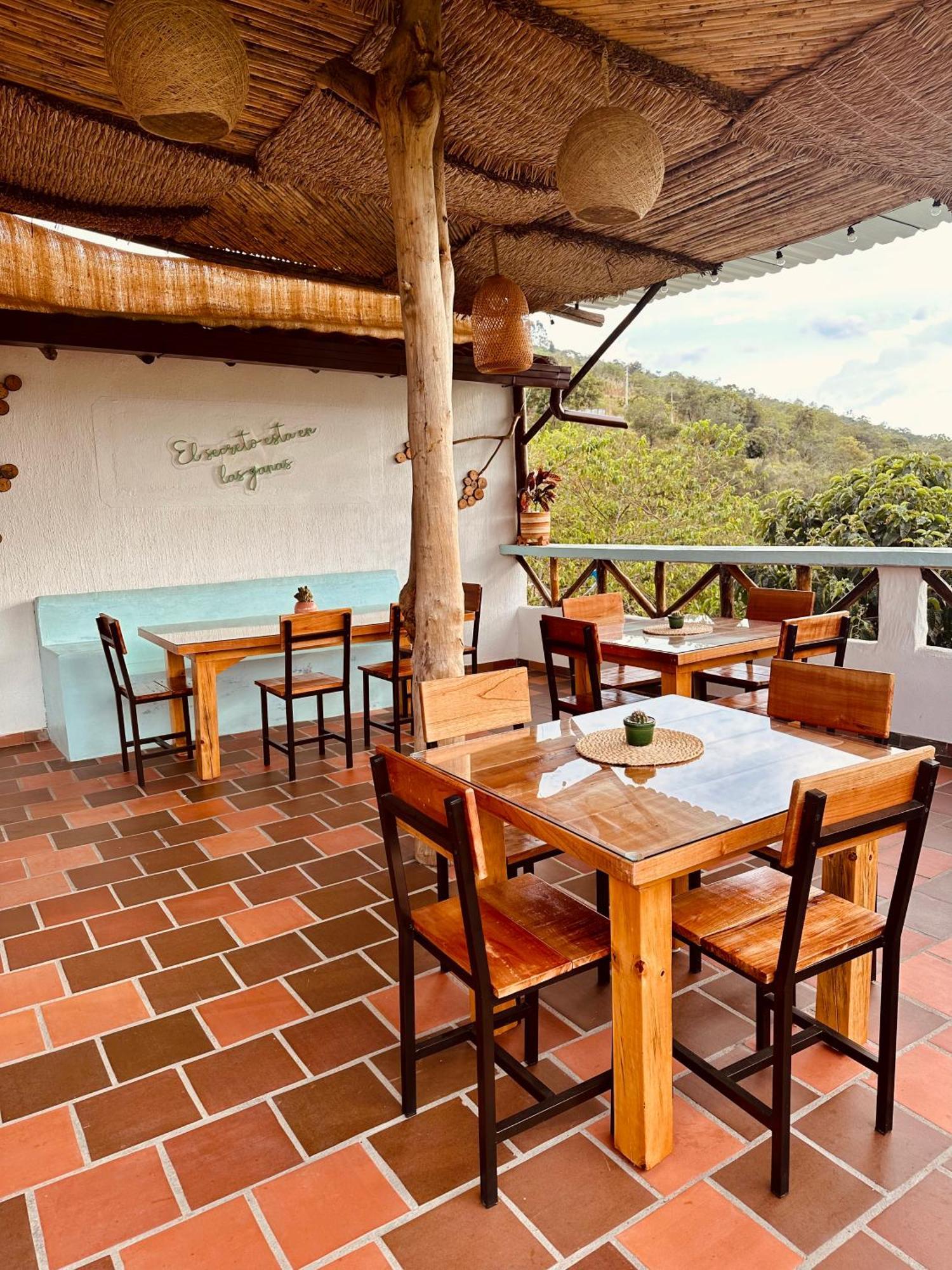 Hotel Campestre Palmas Del Zamorano San Gil Exterior foto